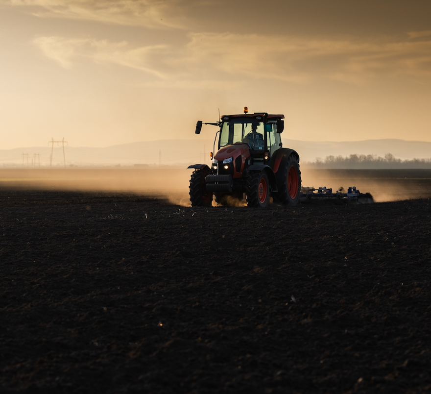 Cosa controllare sul trattore ogni stagione: guida pratica per lavorare senza sorprese