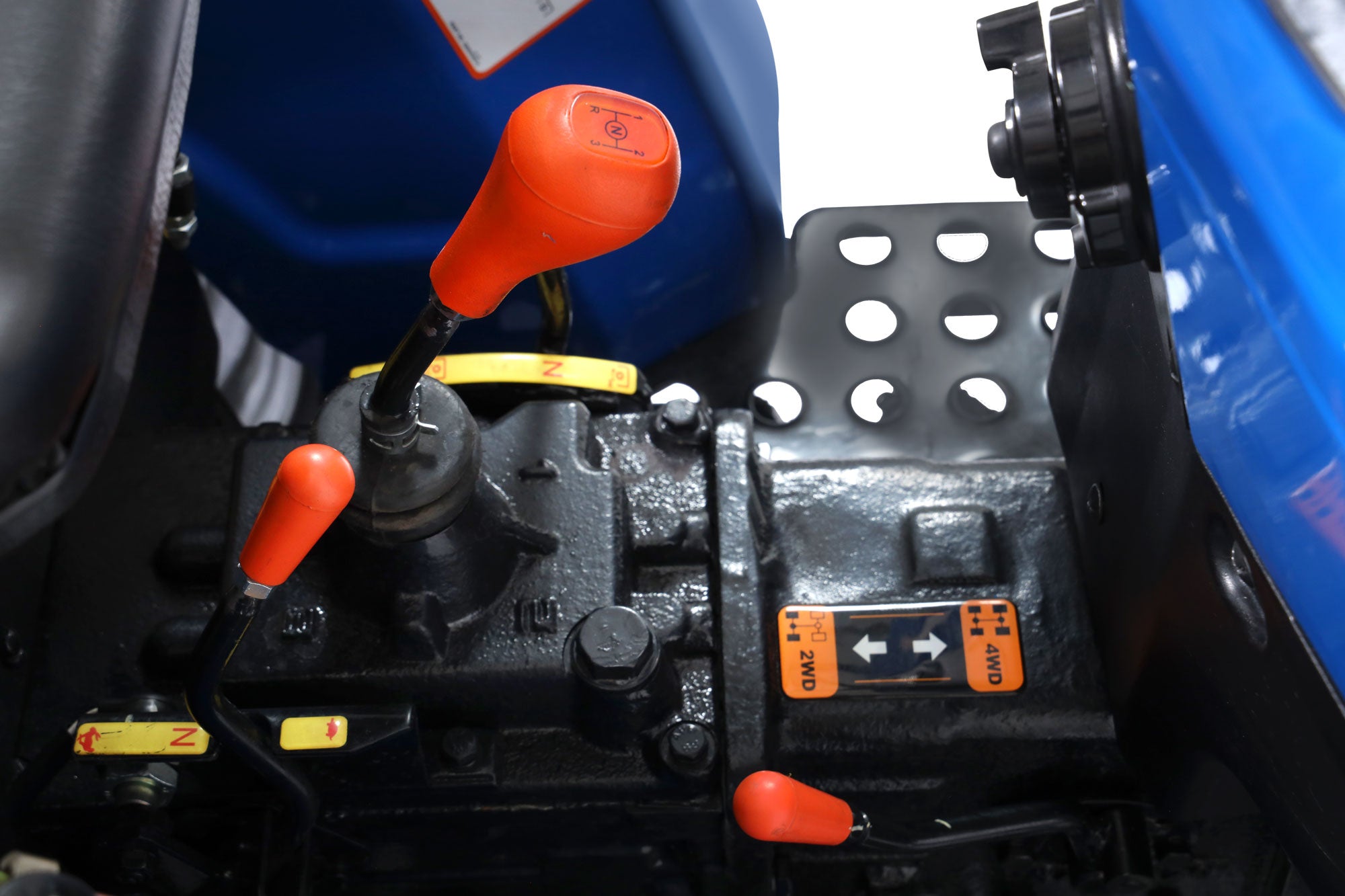 Solis S16 - Trattore Compatto 18 CV 4 WD