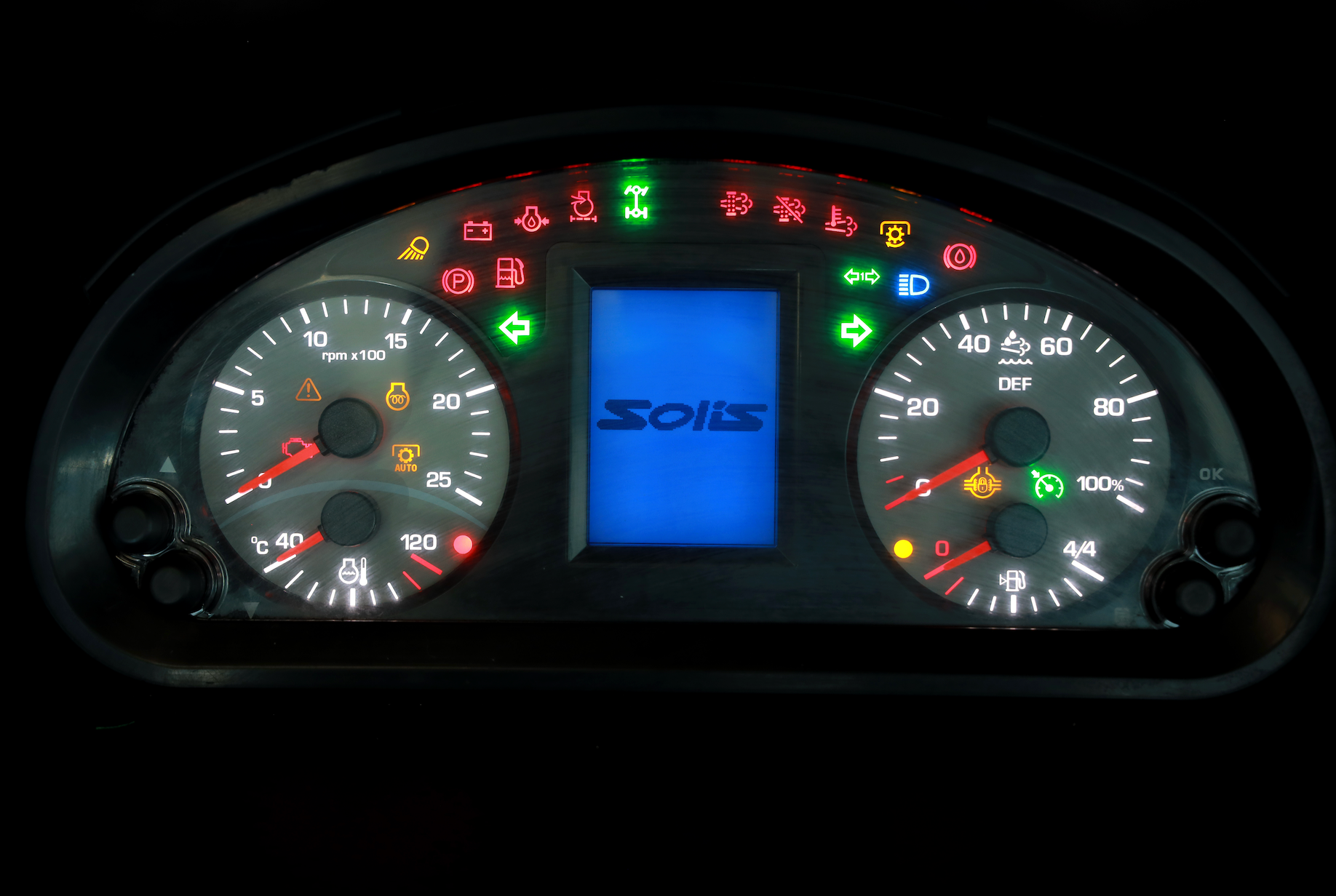 Solis S90 Shuttle XL – Trattore Agricolo 90 CV Stage V 4WD CARICATORE